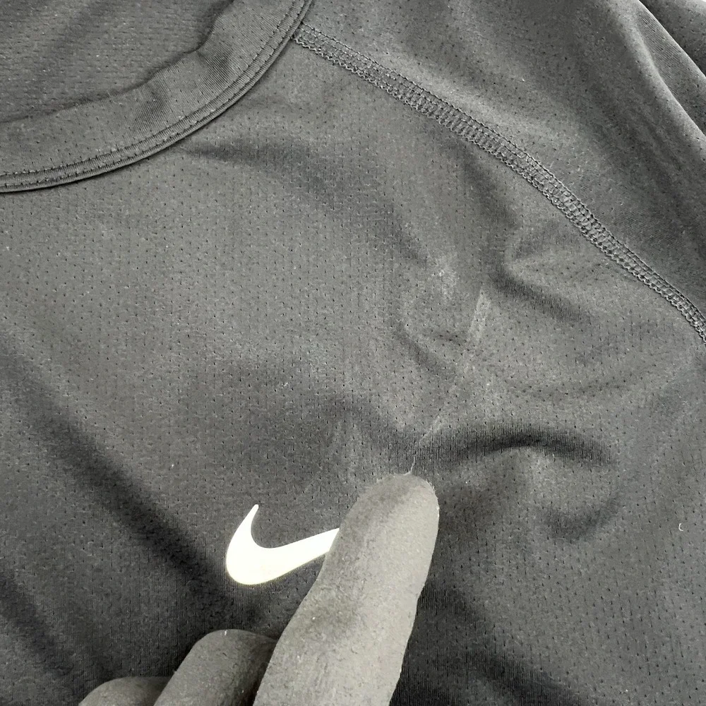 Nike Dri-FIT T-Shirt Mens Black XL Short Sleeve Athletic Training Swoosh Logo